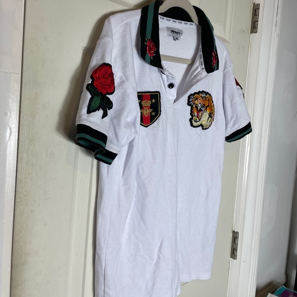rs1ne Other - RS1NE M shirt polo style cotton white embroidered roses mens euc